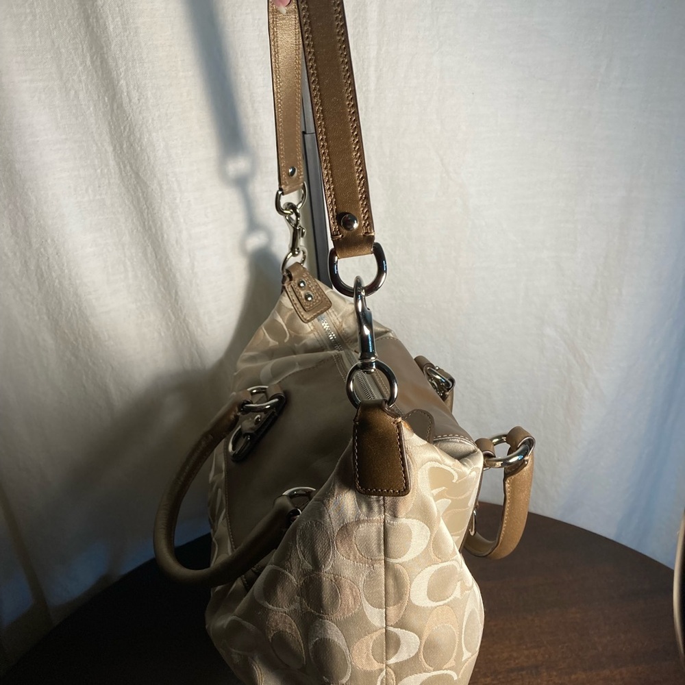COACH ASHLEY SHOULDERBAG TOTE LOGO EMBOSSED F18425 - Picture 6 of 6